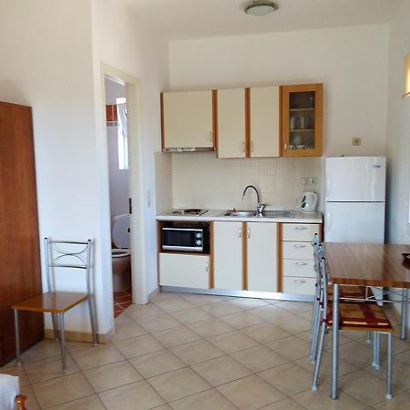 Apartamento Megalokonomos Emmanouil Kalamos  Exterior foto