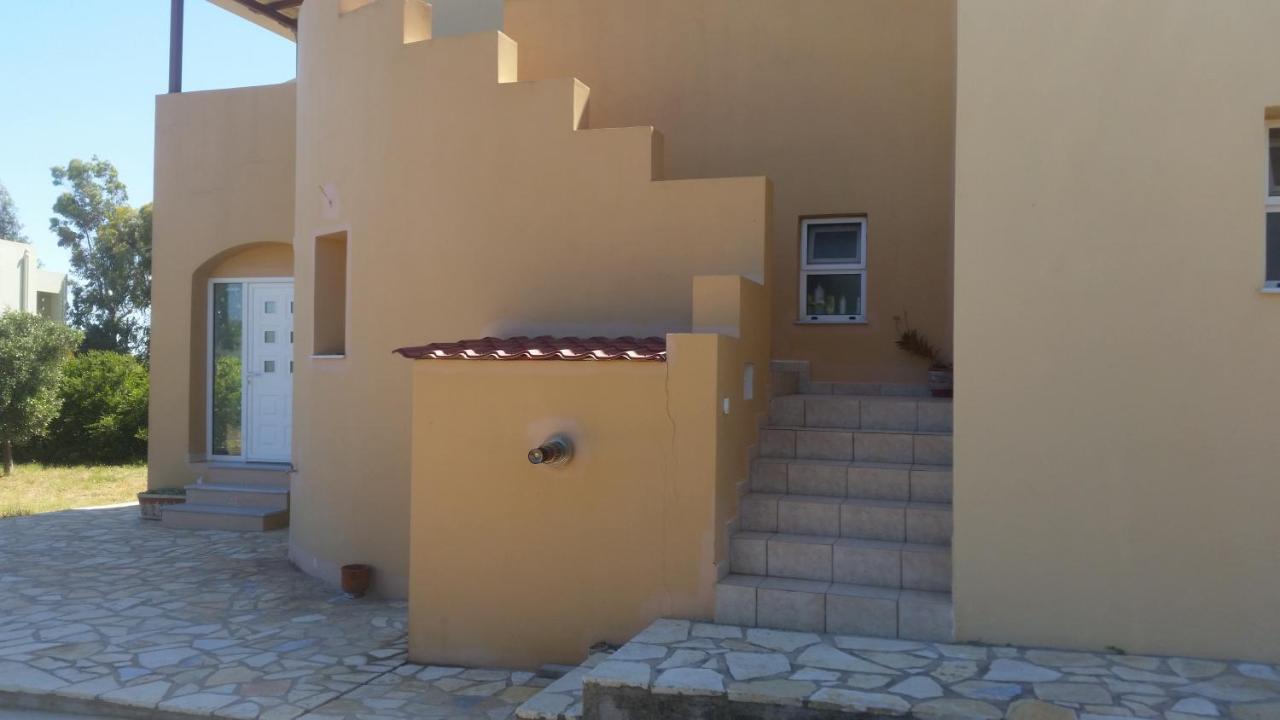 Apartamento Megalokonomos Emmanouil Kalamos  Exterior foto